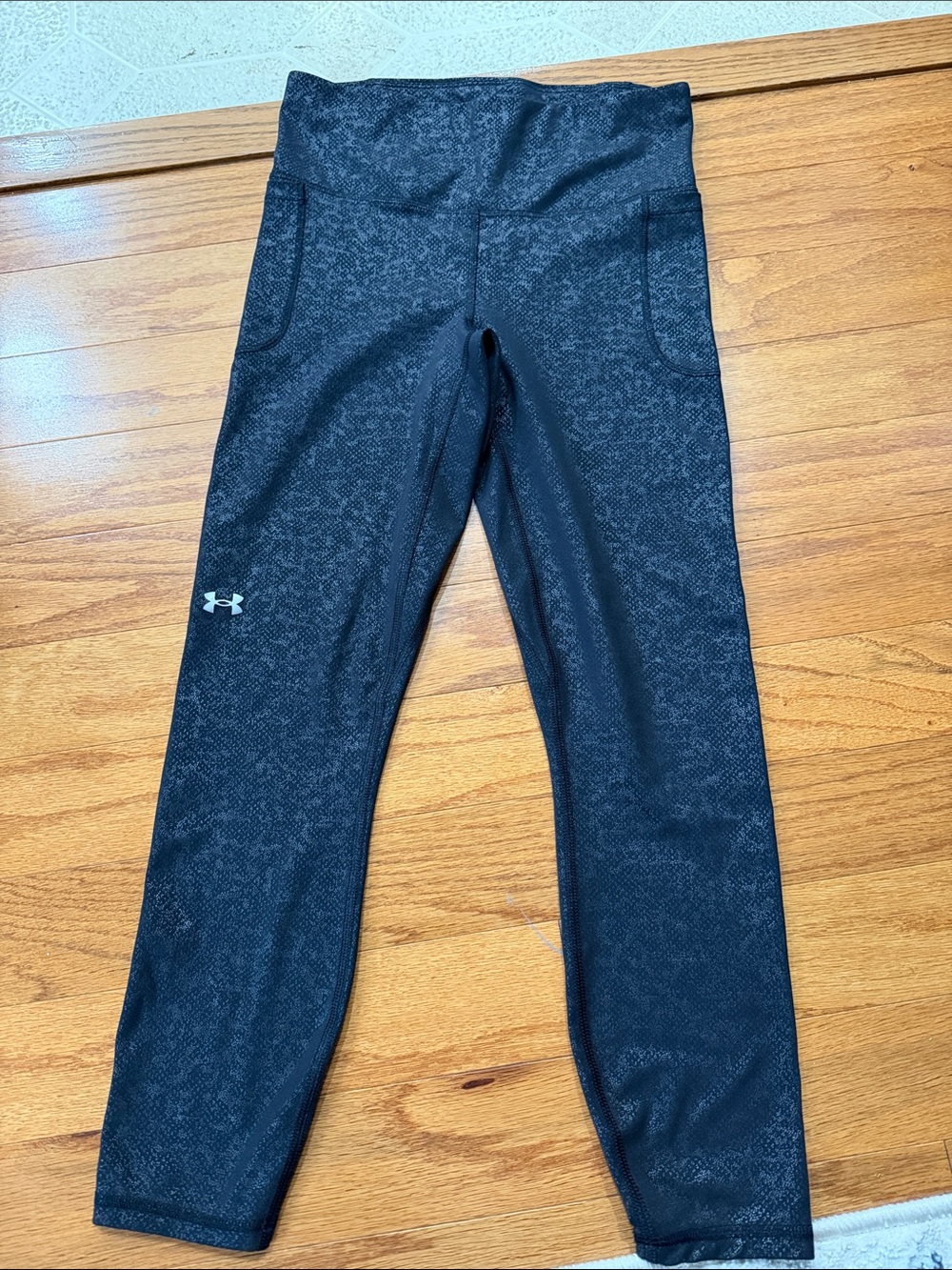 Under Armour ankle Black Performance Leggings with pockets